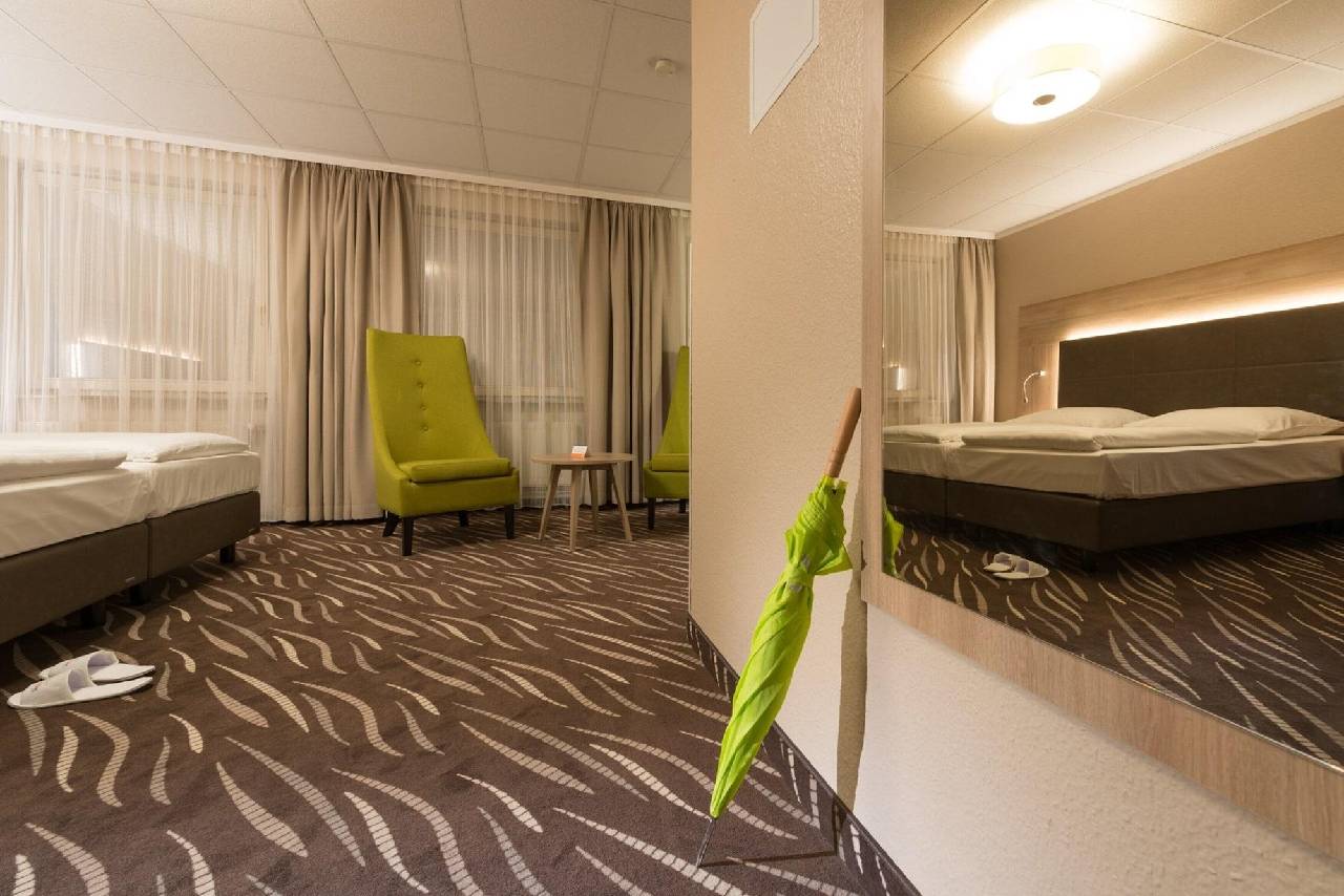 Guest room
