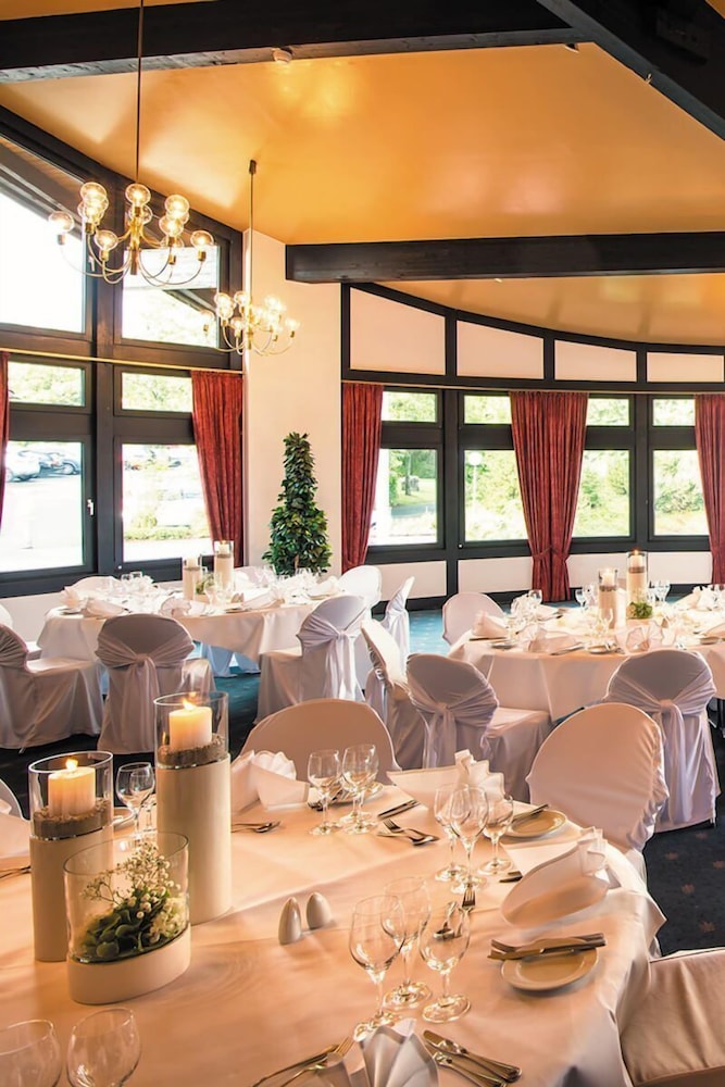 Indoor wedding