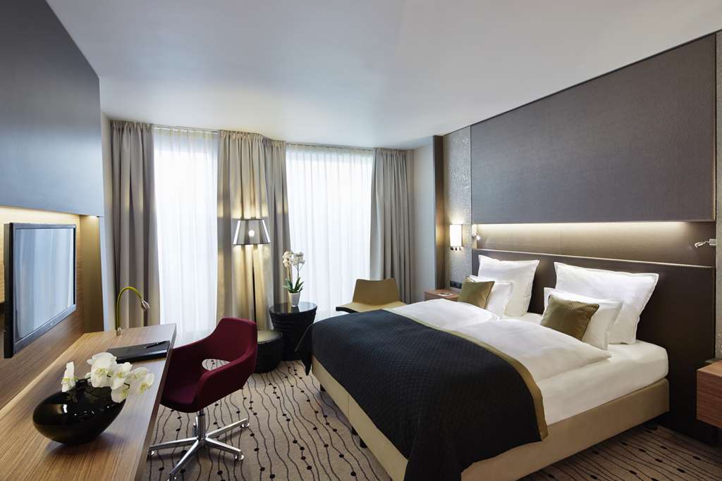 Steigenberger Hotel Am Kanzleramt, Berlin, Germany - Superior room