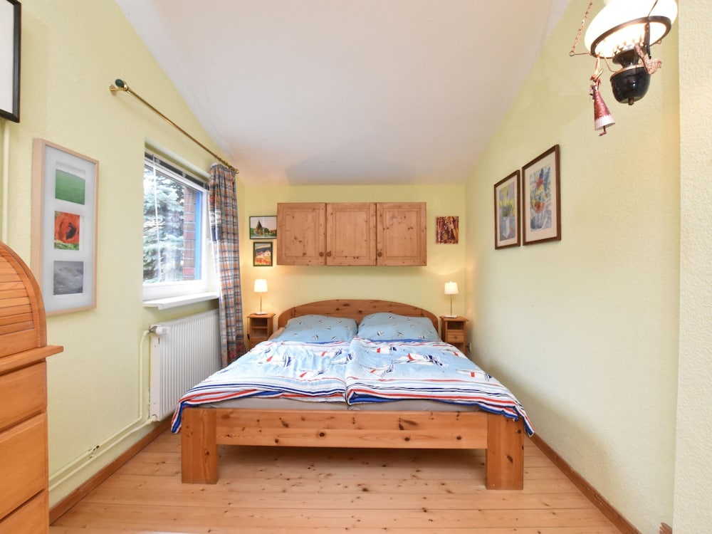 Holiday Home With Terrace in Graal muritz