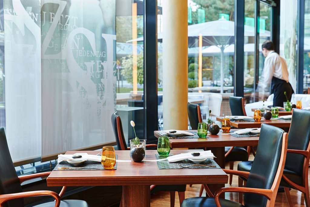 Steigenberger Airport Hotel, Frankfurt, Germany - Restaurant Faces