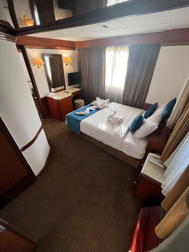 Prince Omar Cruise