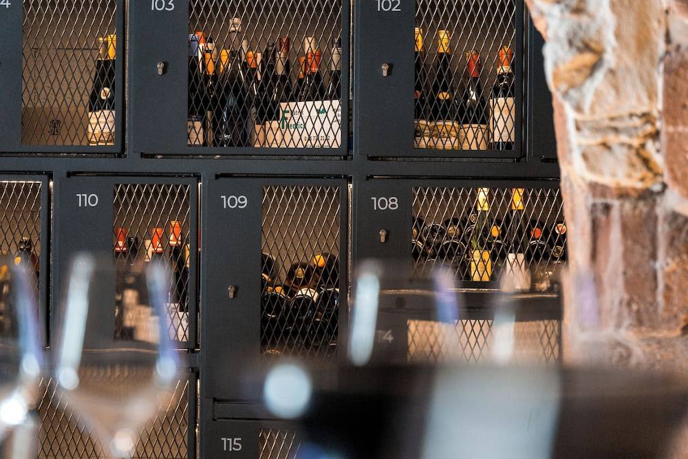 Tasting room