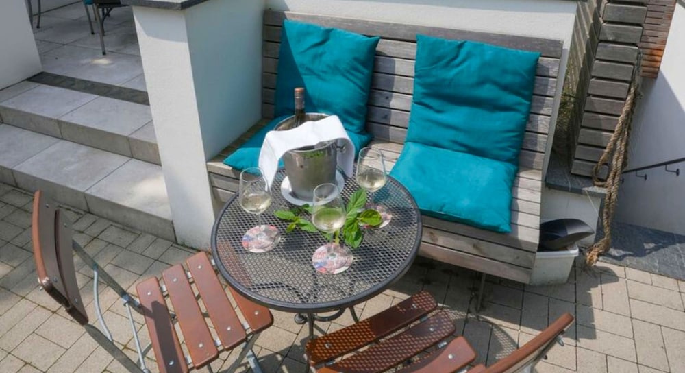 Sundeck