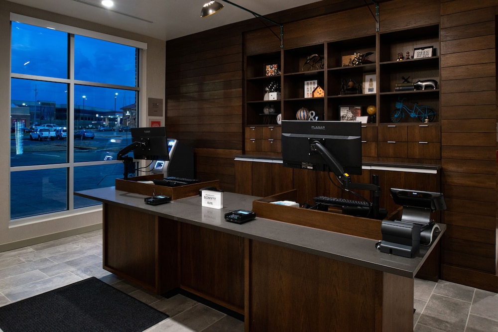 Four Points by Sheraton Kansas City Olathe - photo 5