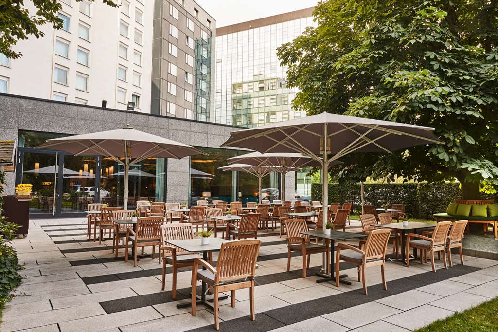 Steigenberger Airport Hotel, Frankfurt, Germany - Terrasse Connexion