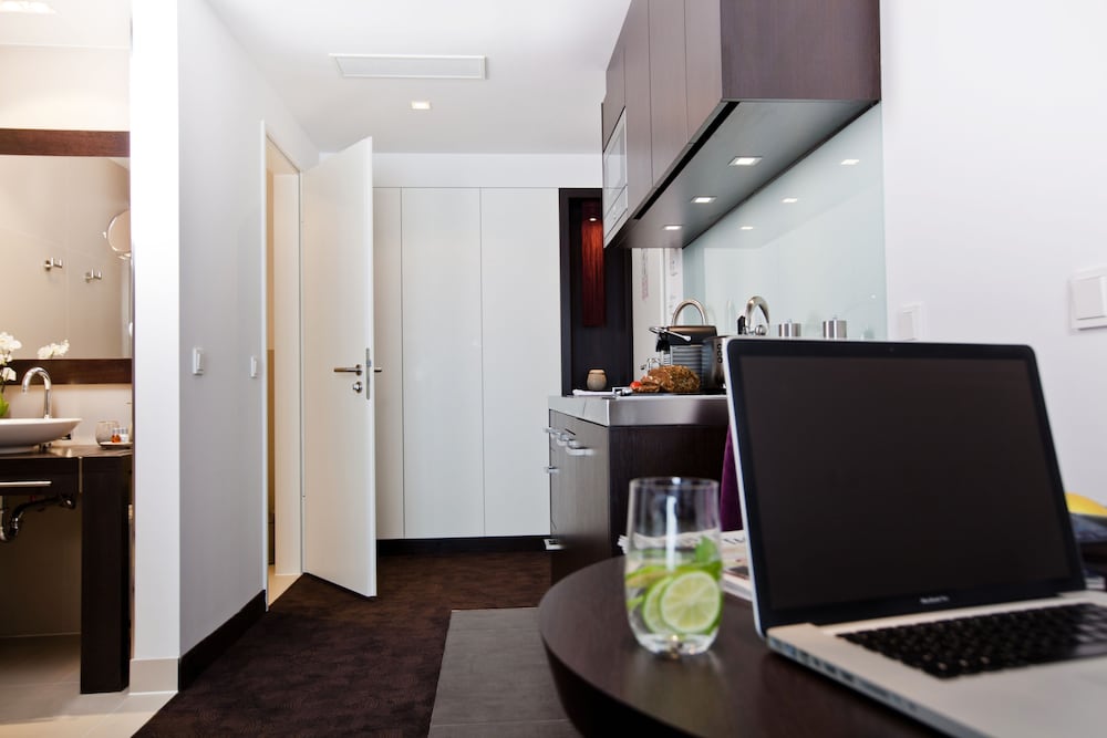 Private kitchenette