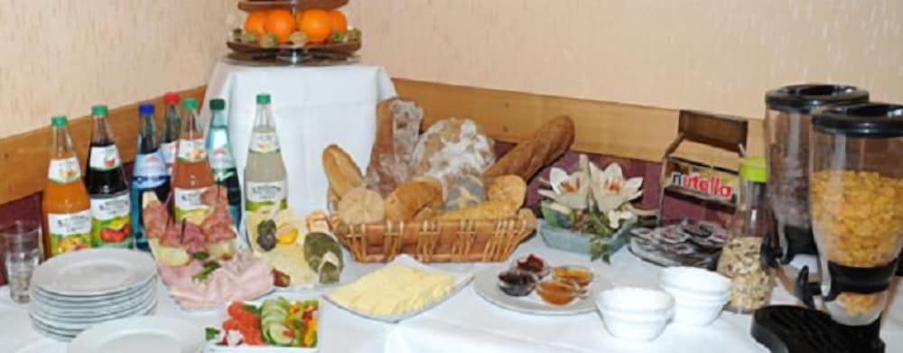 Breakfast meal