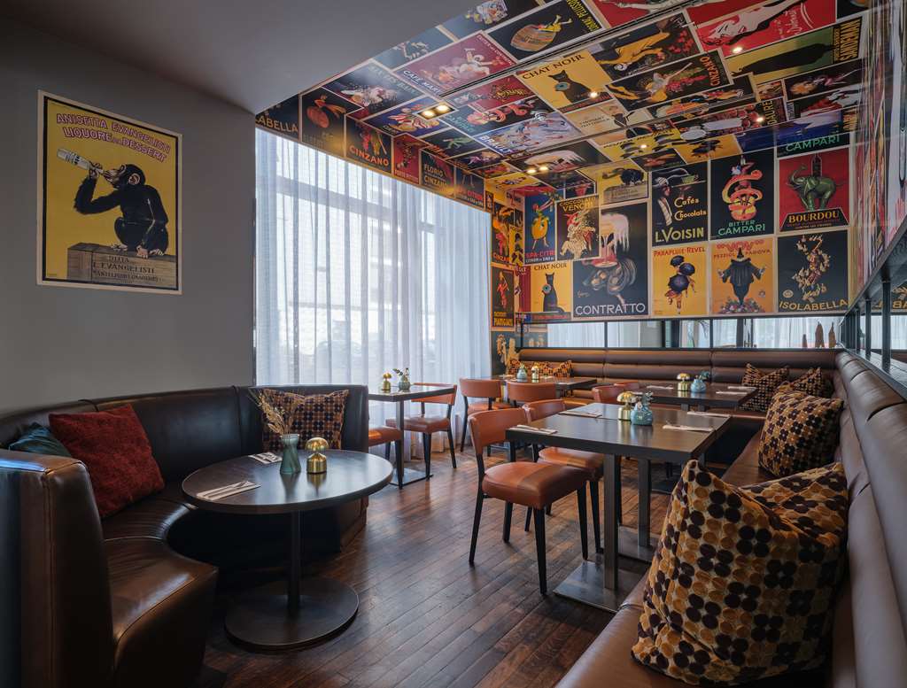 adina hotel berlin checkpoint charlie alto bar