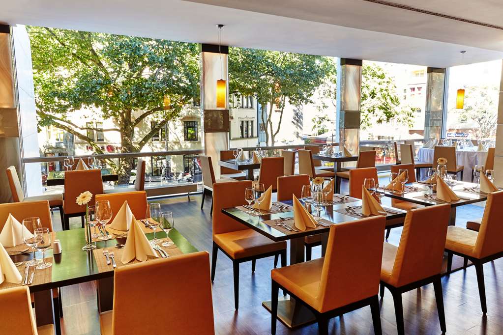 Steigenberger Hotel Koeln, Cologne, Germany - restaurant Sands