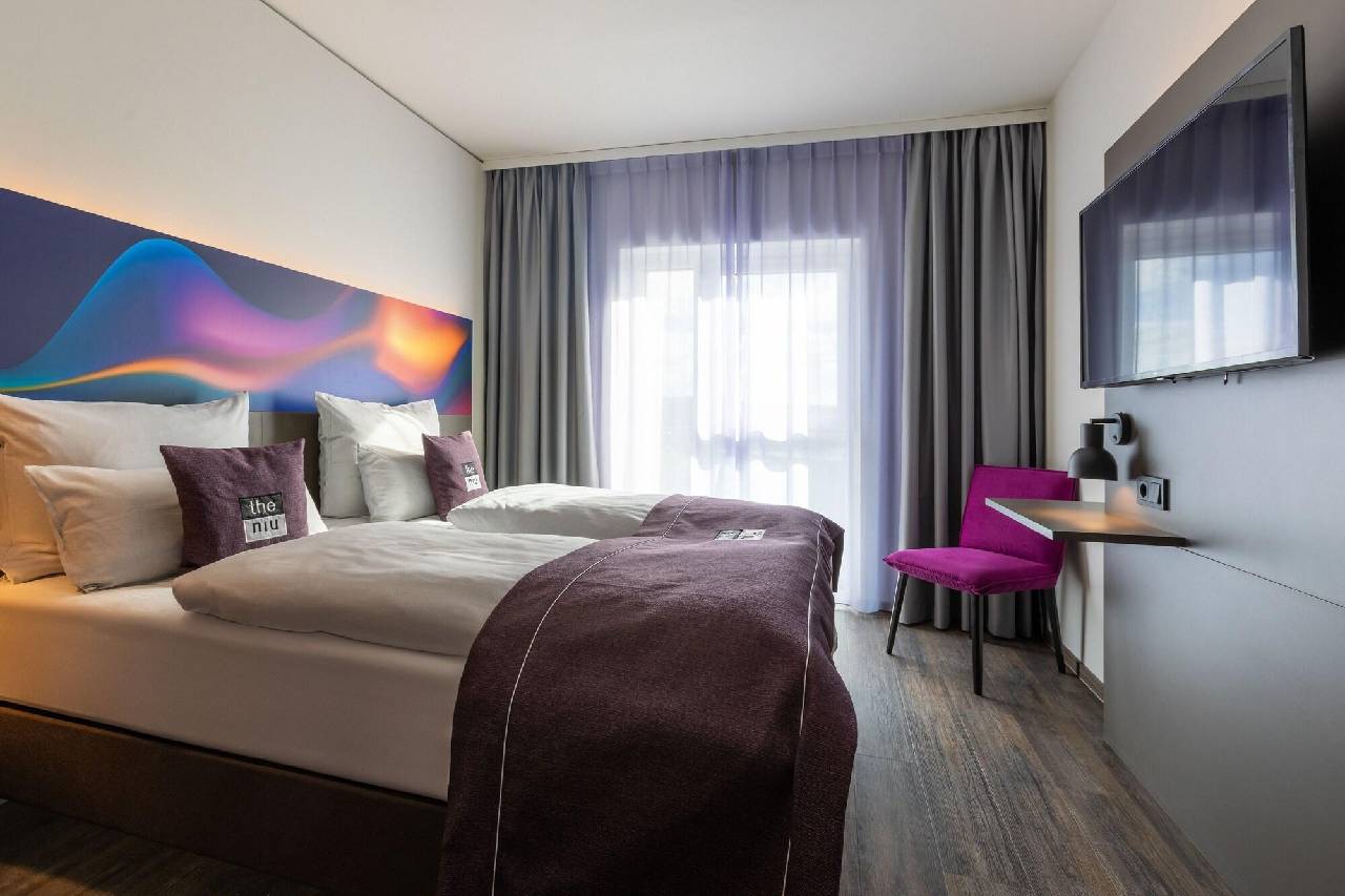 Guest room