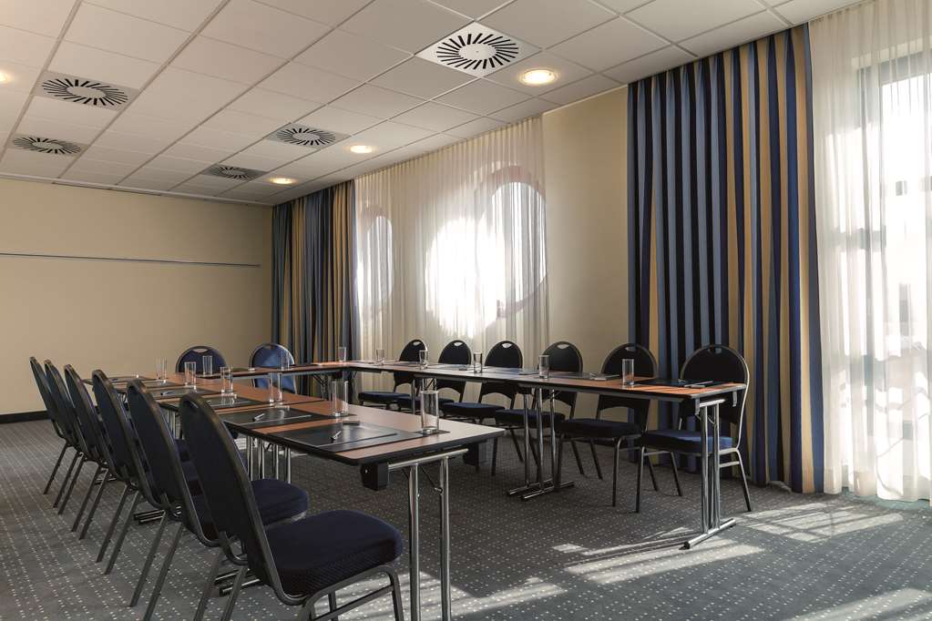 seminaris hotel nuernberg meeting room sydney ushape high