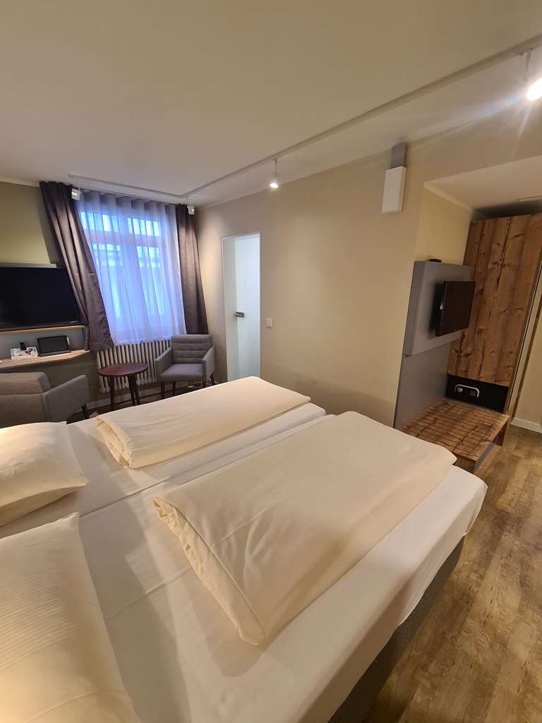 Double room side house