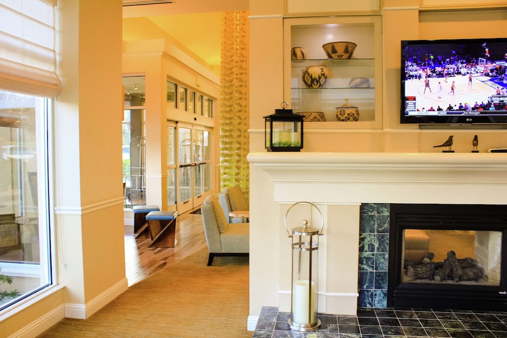 Hilton Garden Inn Redding - photo 3