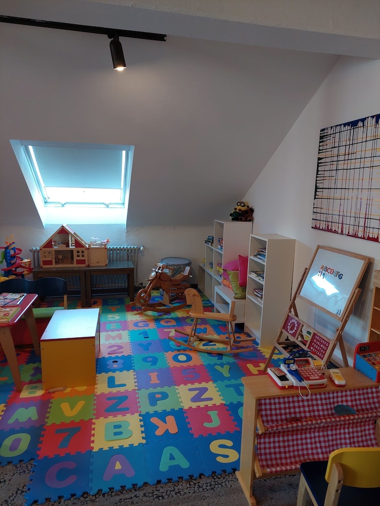 Children's play area - indoor