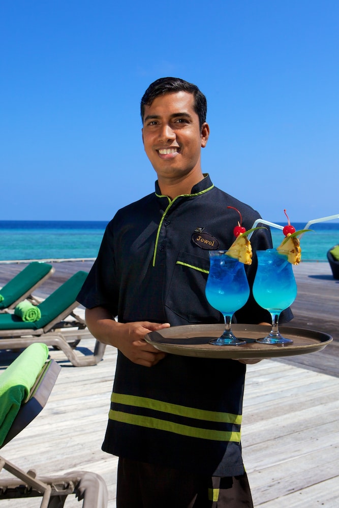 Poolside bar