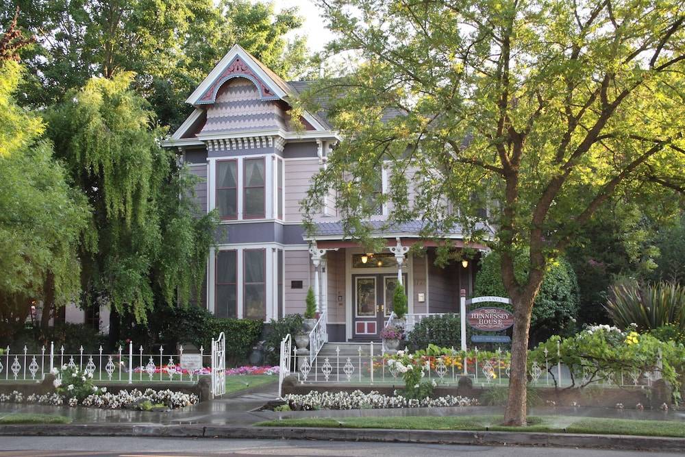 Hennessey House - featured photo