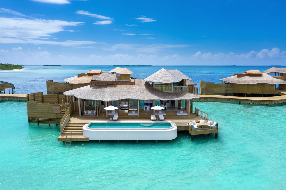 Private pool