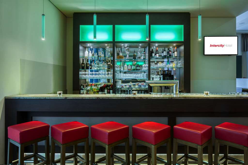 IntercityHotel Dresden, Germany - Bar