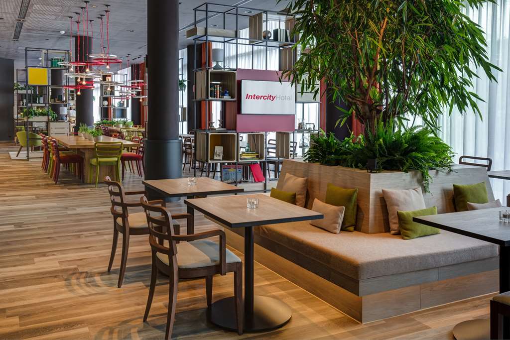 IntercityHotel Duisburg, Germany - Restaurant