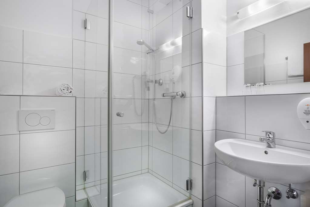 Superior Bathroom TOP acora Hotel Dusseldorf