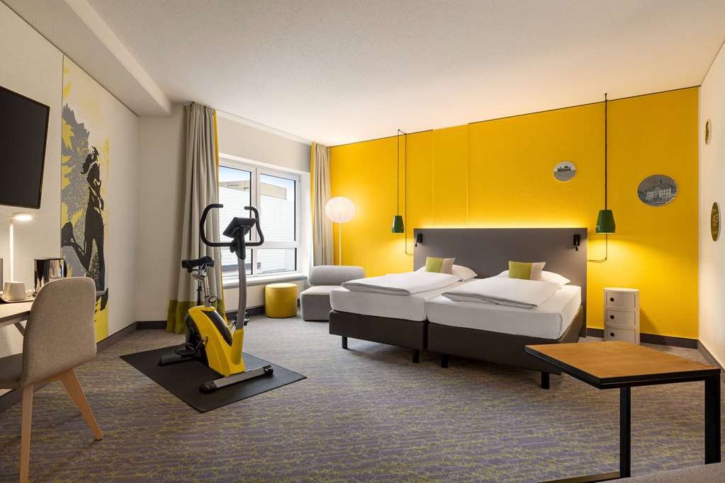 Guest room
