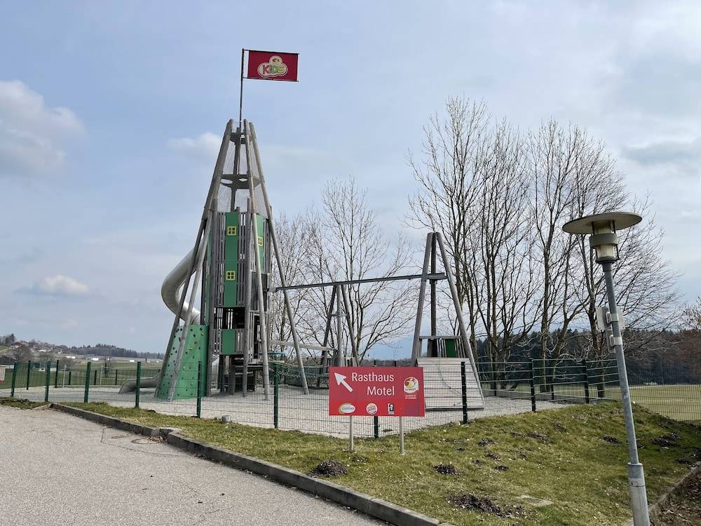 Children's play area - outdoor