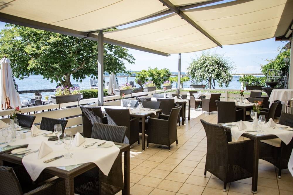 Sundeck