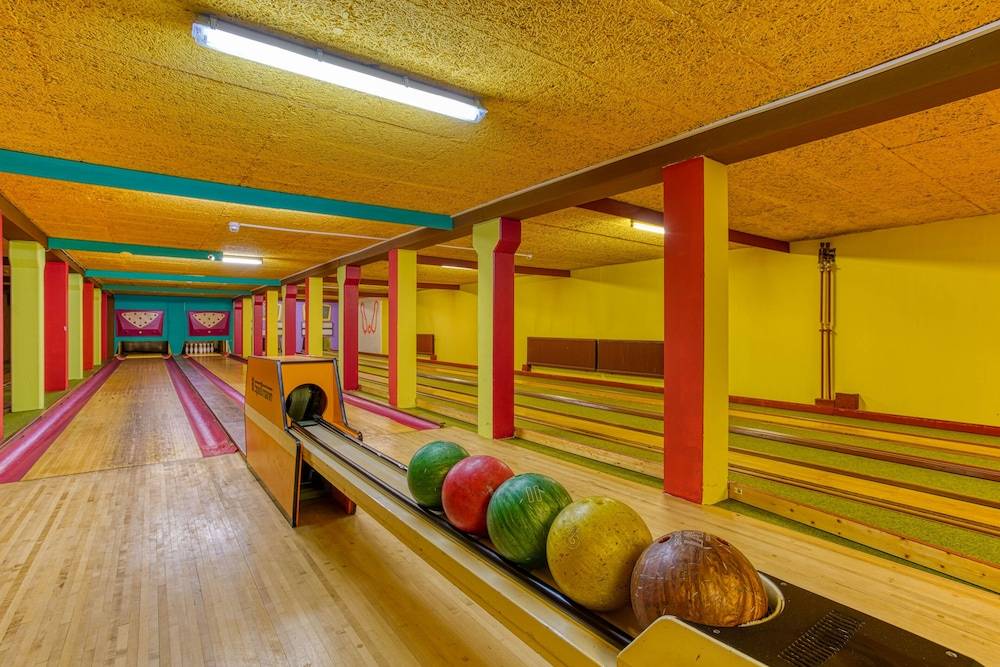 Bowling
