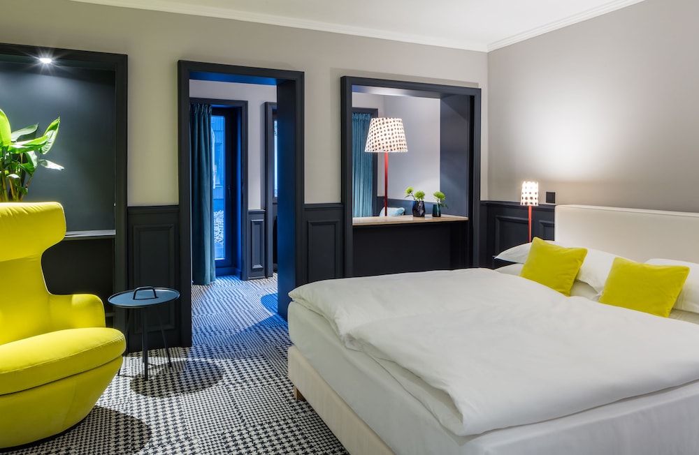 The Midtown Hotel By The New Yorker