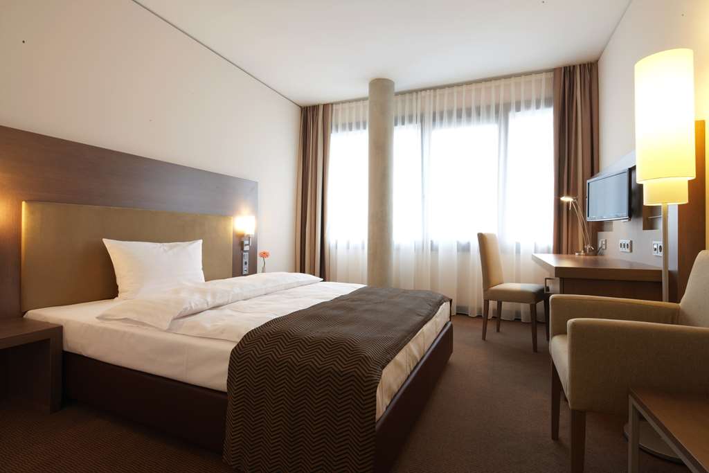 IntercityHotel Mannheim, Germany - Standard Room