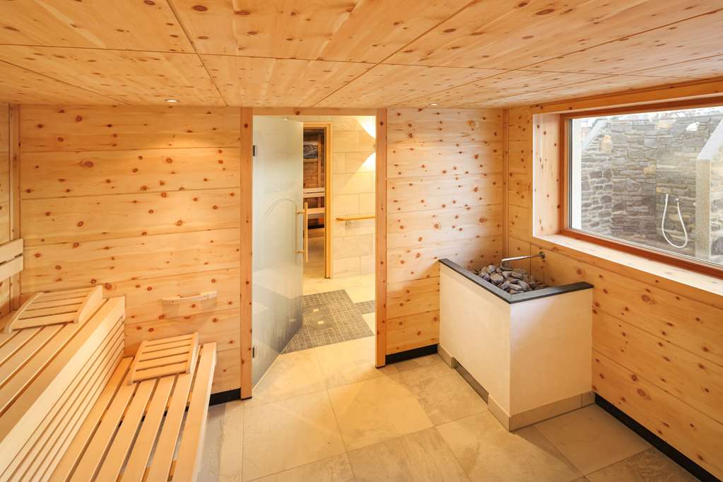 Finnish sauna__TOP EMBRACE Allgaeu ART Hotel Kempten
