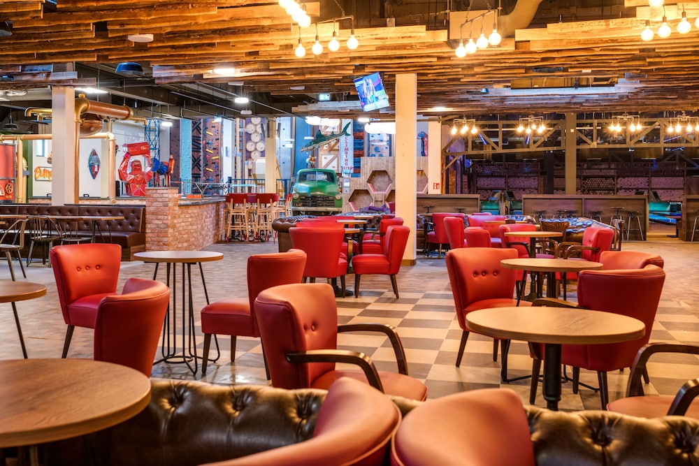 Sports bar