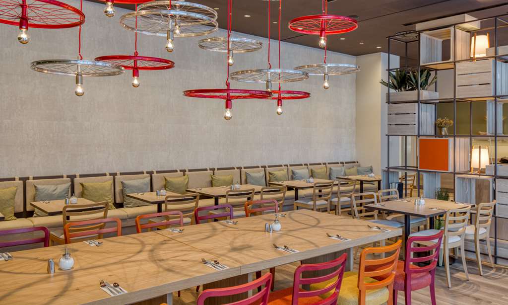 IntercityHotel Berlin Airport BER, Germany - Restaurant