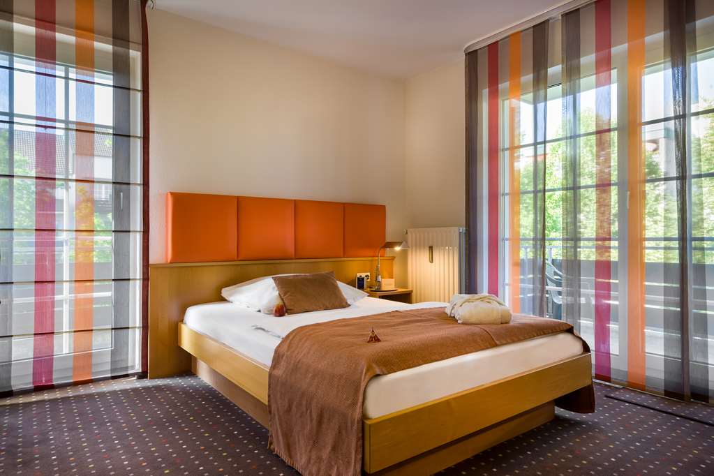 Standard single room TOP acora Hotel Dusseldorf