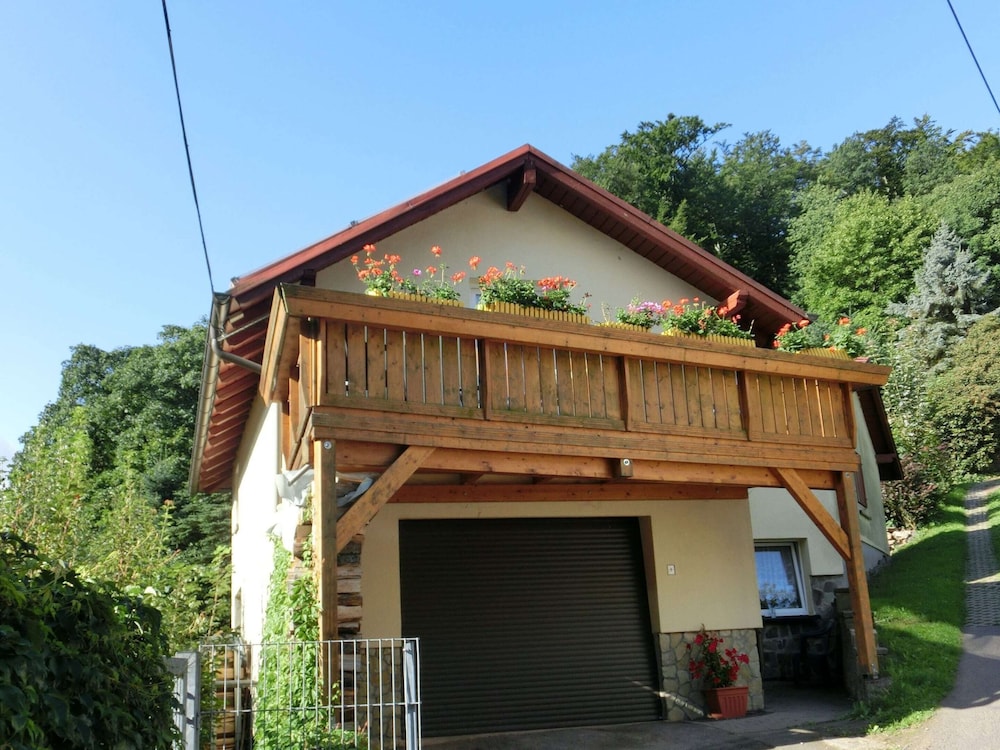 Meadow View Cottage in Winterstein Thuringia near Ski Area