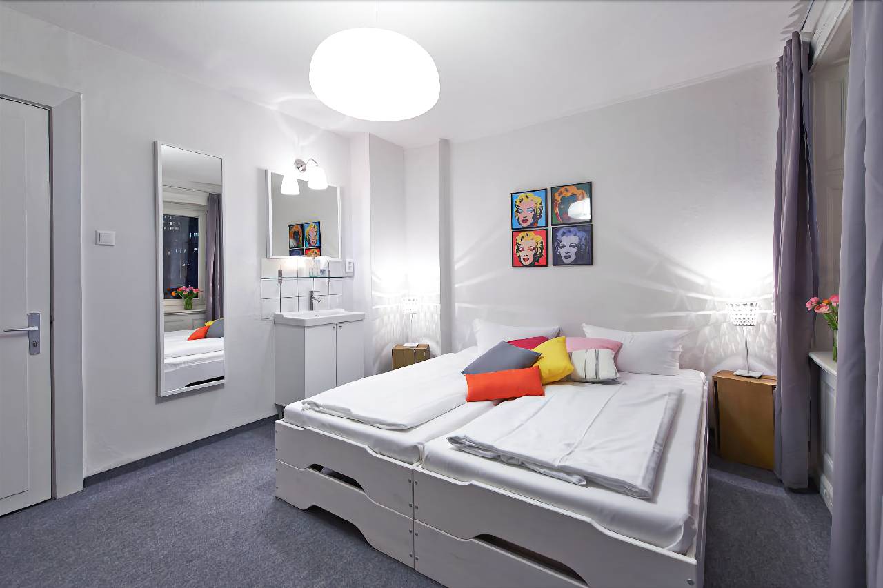 Guestroom