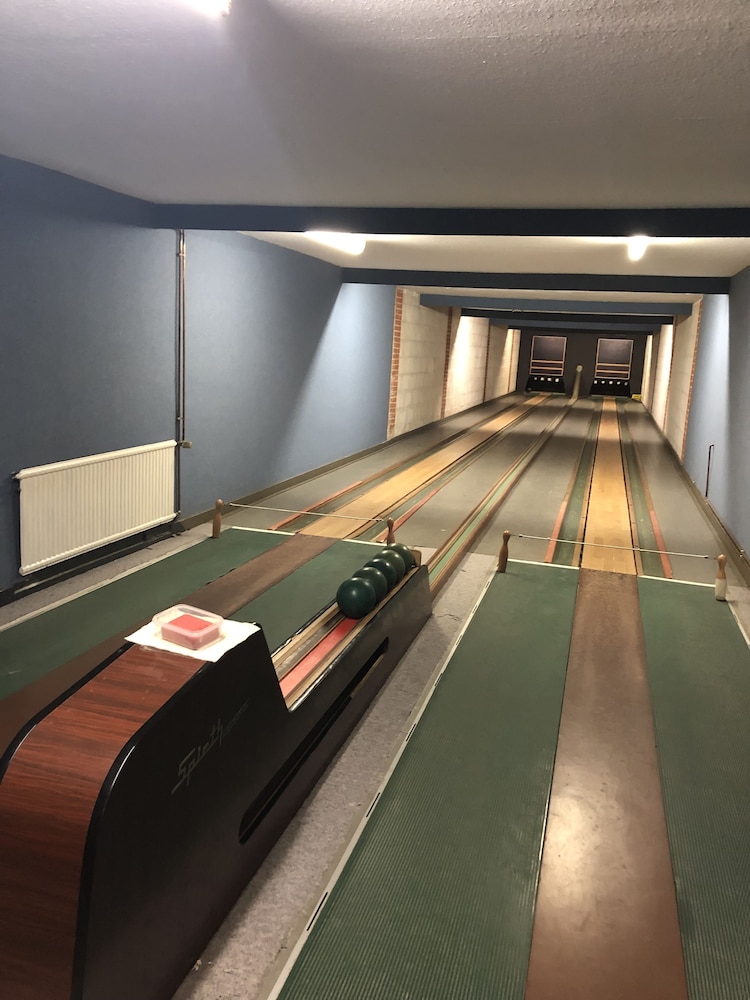 Bowling
