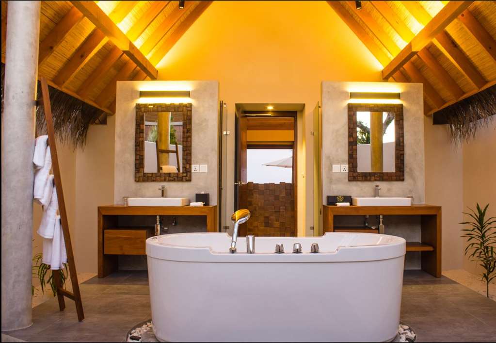 BATHROOM Beach Villa Sunset