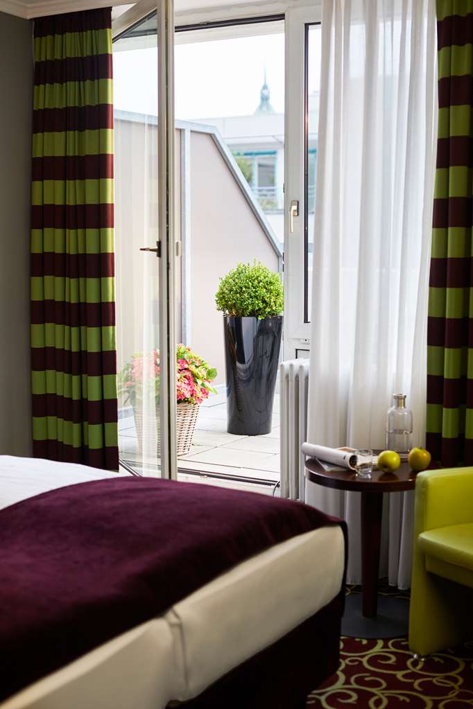 Guestroom Deluxe Room