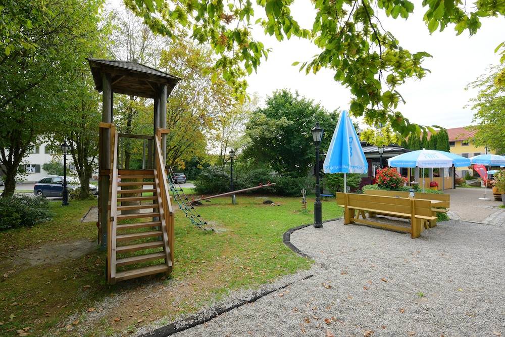 Children's play area - outdoor