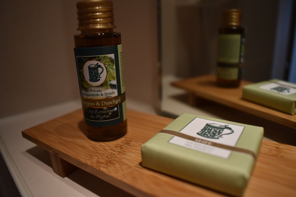 Bathroom amenities