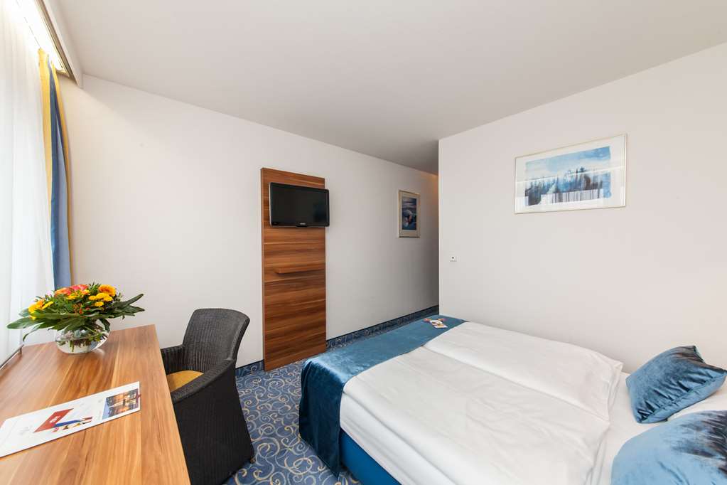 French bed room - Novum Hotel Strohgaeu Korntal