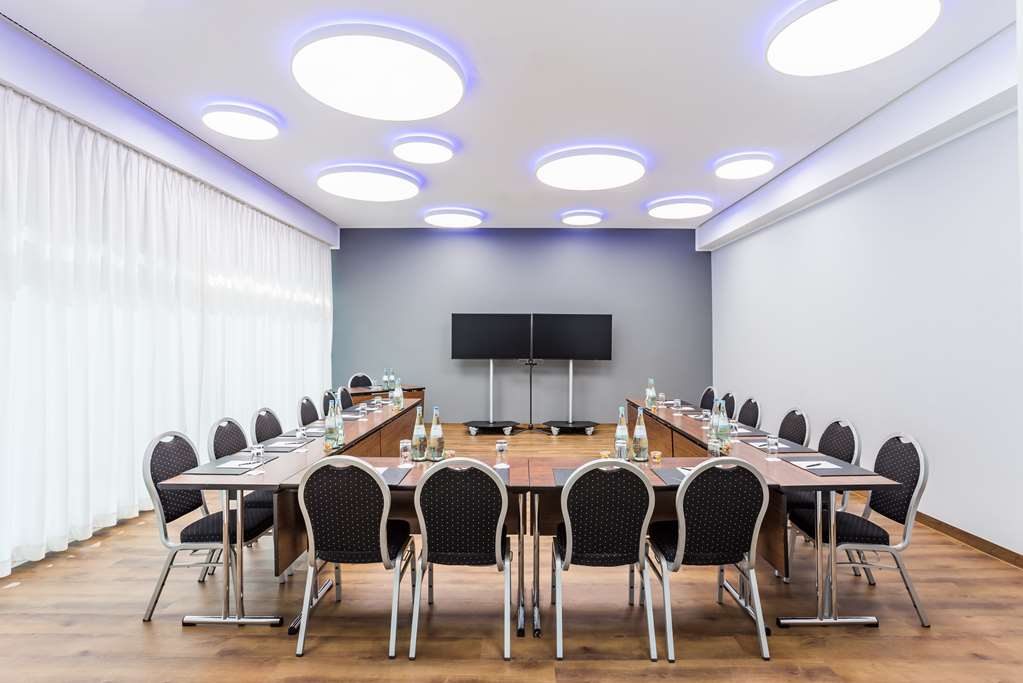 Zurich meeting room U-shape set-up