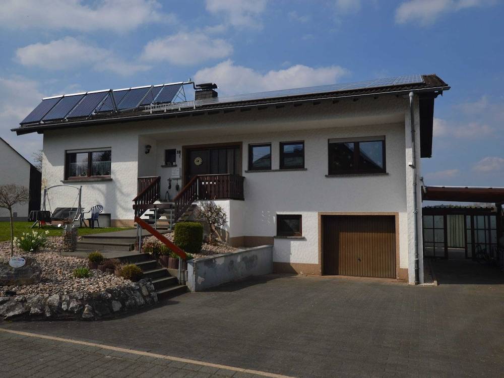 Apartment in Leudersdorf Eifel With Terrace