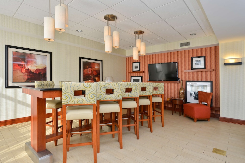 Hampton Inn Farmville VA - photo 4