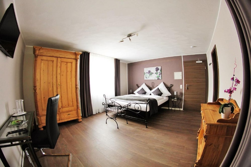 Apado Hotel garni