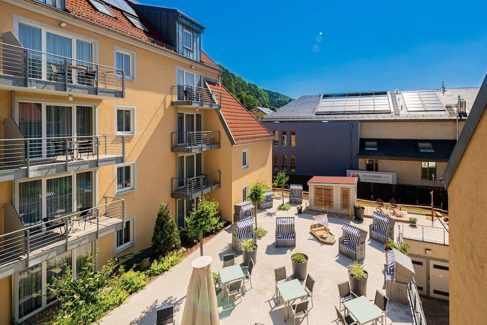 Sundeck