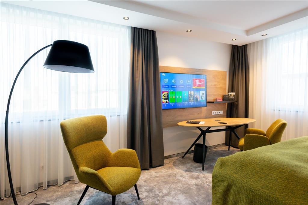 Esplanade Zimmer sRGB x