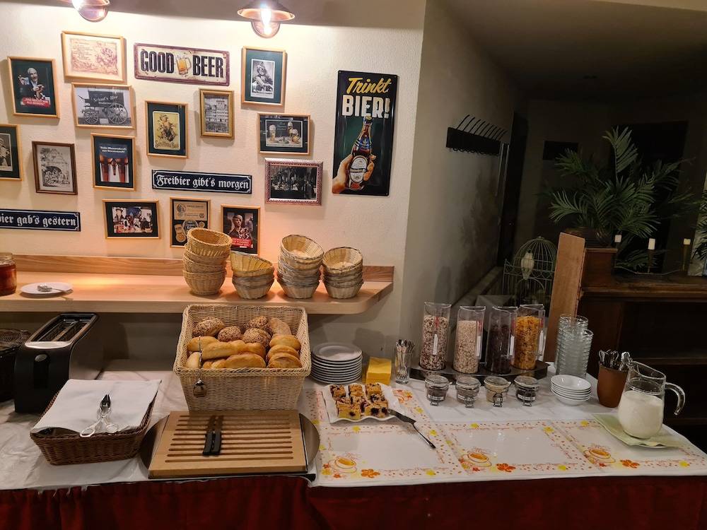 Breakfast buffet